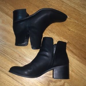 Urban Outfitters Boots